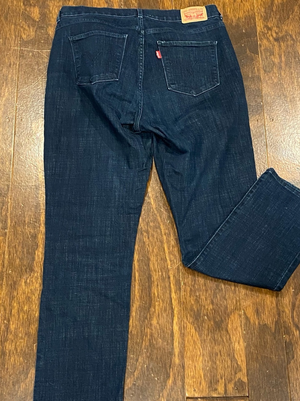 Classic Straight Levis Jeans 💙✨ - Picture 4 of 5